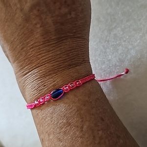 Glass Beaded Thread Bracelet 🔑